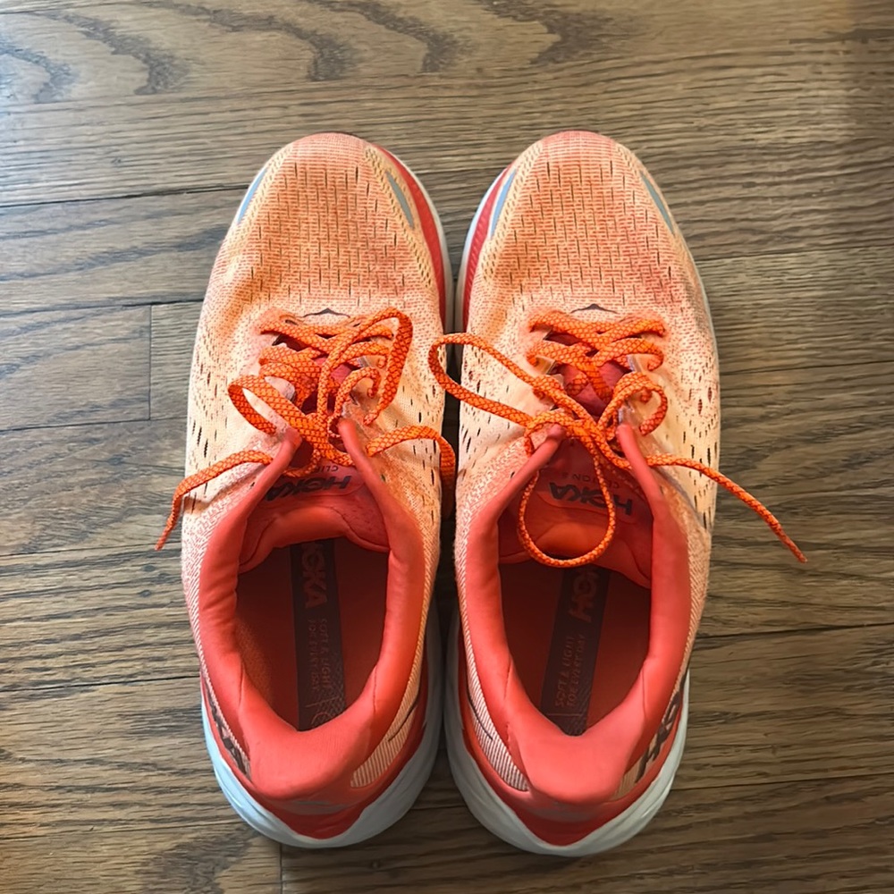 Hoka Clifton 8